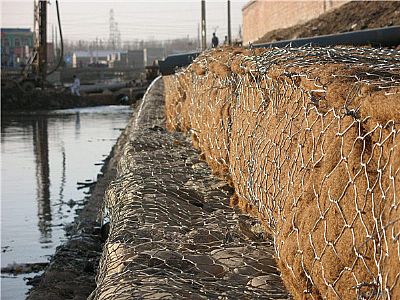 鉛絲石籠網(wǎng)應(yīng)用到河道護(hù)岸工程的質(zhì)量控制